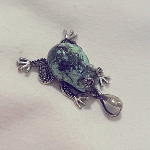 Sterling Silver .925 Frog gemstone Pendant